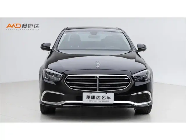 Mercedes-Benz E-Class — Фото автомобиля 2