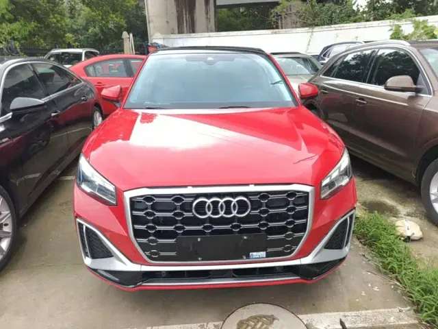 Audi Q2L — Фото автомобиля 2