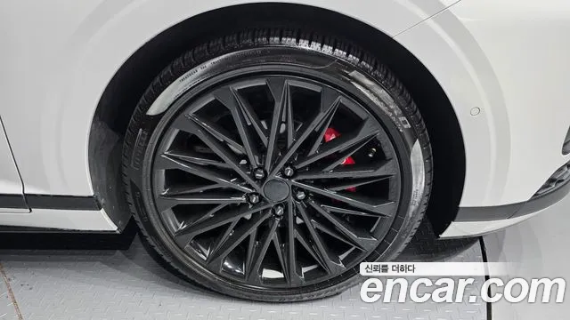Hyundai Grandeur GN7 — Фото автомобиля 5
