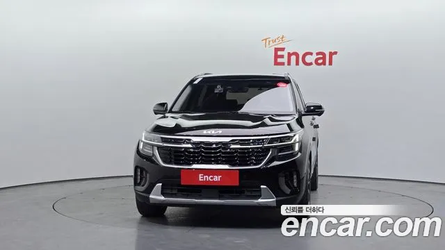 Kia Seltos Новый Seltos Бензин 1.6 турбо 2WD — Фото автомобиля 3