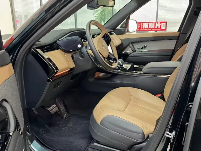Land Rover Range Rover Sport — Фото автомобиля 2