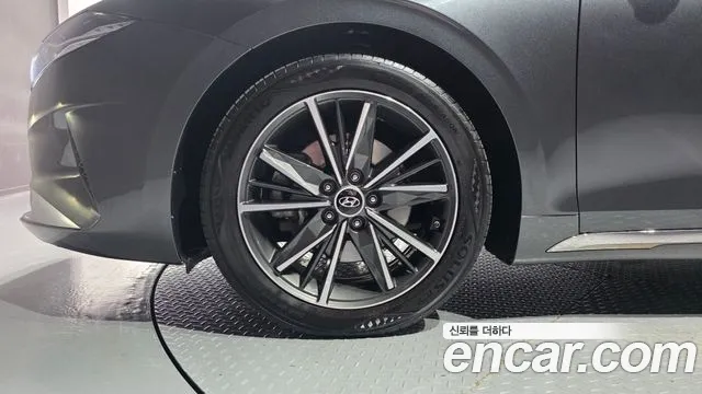 Hyundai Grandeur New — Фото автомобиля 5