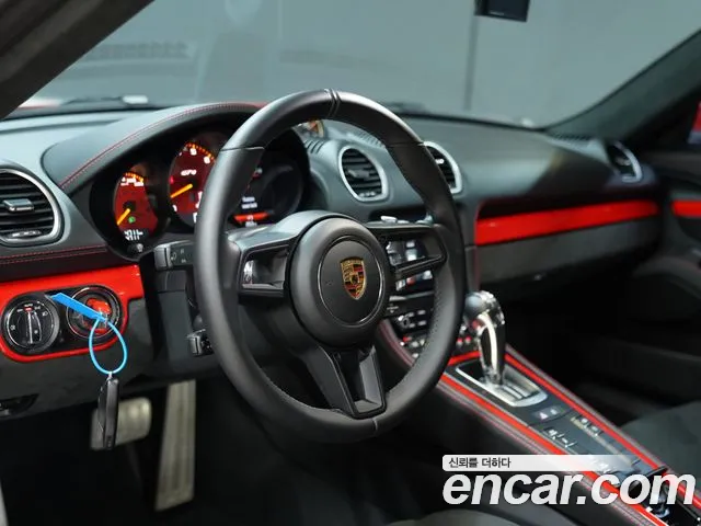 Porsche 718 — Фото автомобиля 14