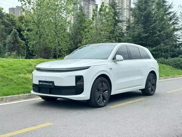 Фотография автомобиля — Li Auto L6