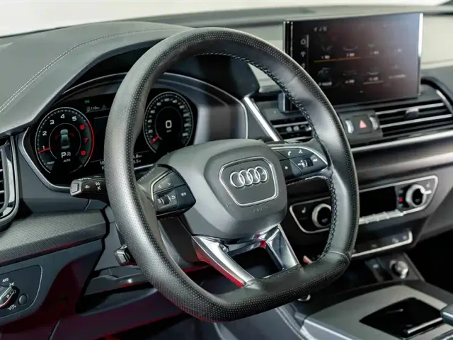Audi Q5L — Фото автомобиля 10
