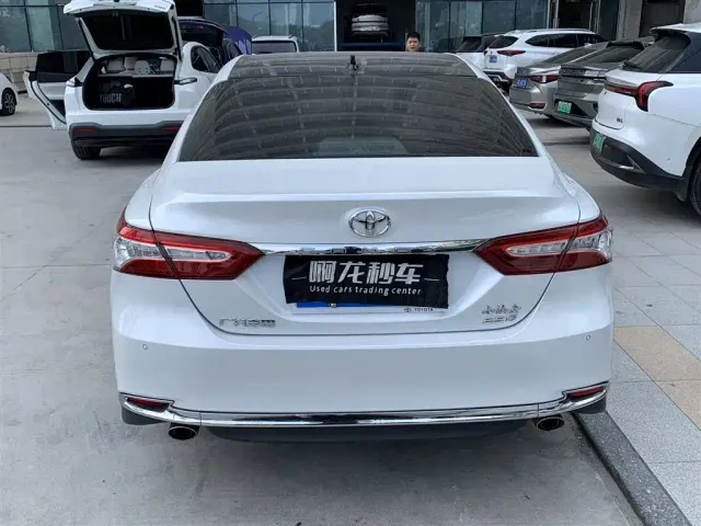 Toyota Camry — Фото автомобиля 7