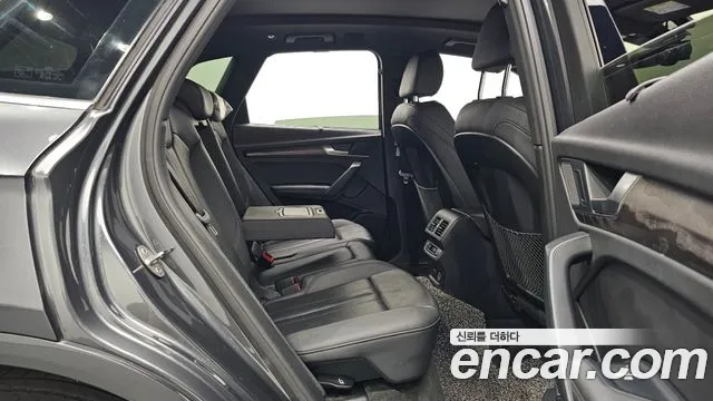 Audi Q5 40 TDI quattro Premium — Фото автомобиля 9