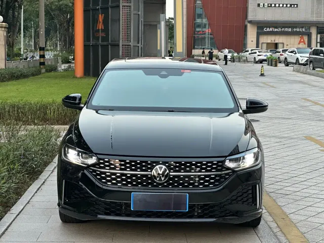 Volkswagen Lavida — Фото автомобиля 2