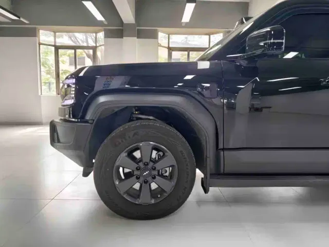 BYD FangChengBao Leopard 5 — Фото автомобиля 6