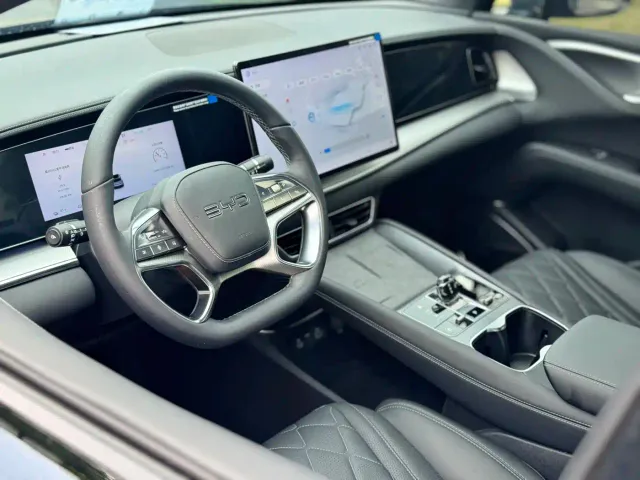 BYD Sealion 07 EV — Фото автомобиля 6