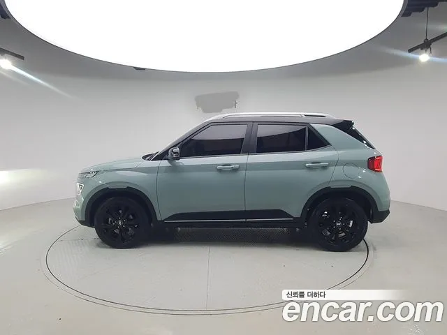 Hyundai Venue — Фото автомобиля 19