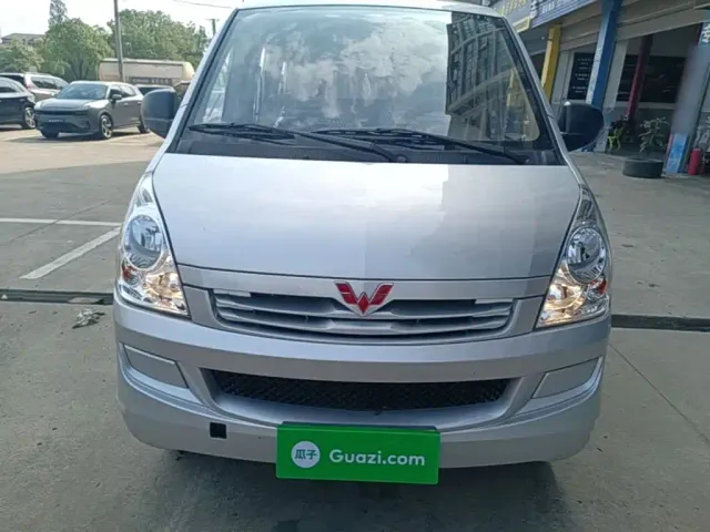 Wuling Rongguang S — Фото автомобиля 2