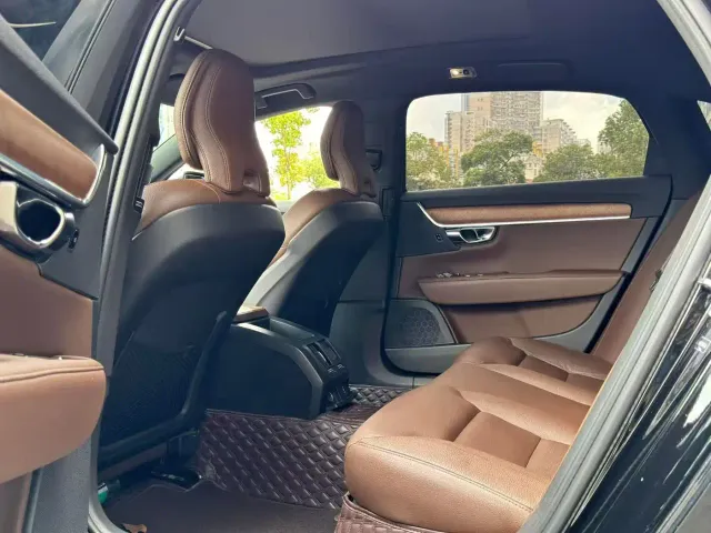 Volvo S90 — Фото автомобиля 8