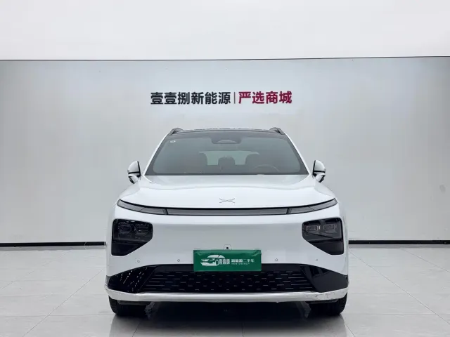 Xpeng G9 — Фото автомобиля 2