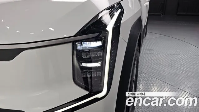 Kia EV9 — Фото автомобиля 19