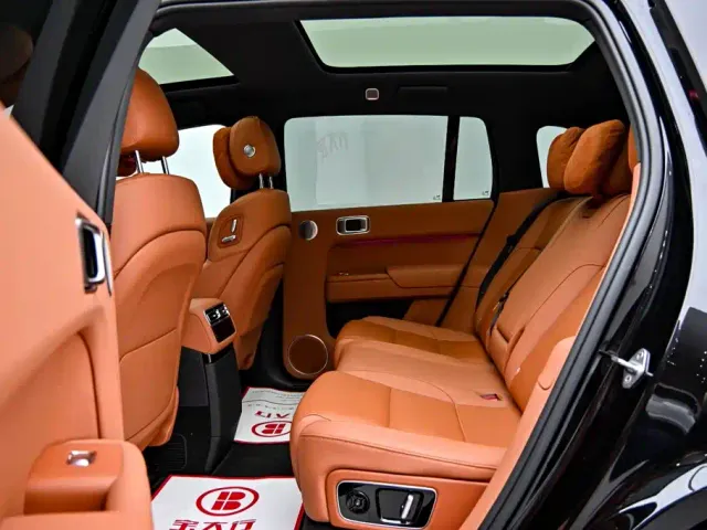 Li Auto L7 — Фото автомобиля 13