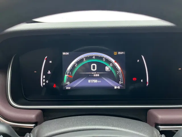 GAC Trumpchi M6 — Фото автомобиля 9
