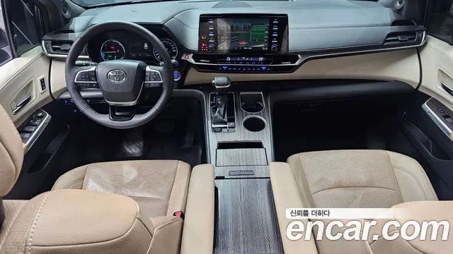 Toyota Sienna — Фото автомобиля 6