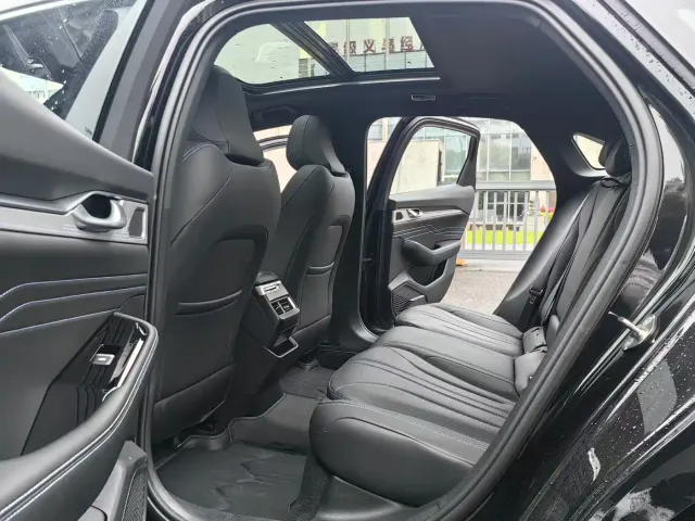 Geely Xingrui — Фото автомобиля 6
