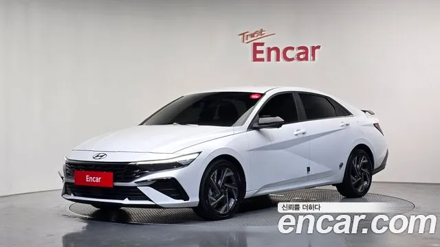 Фотография автомобиля — Hyundai Avante CN7