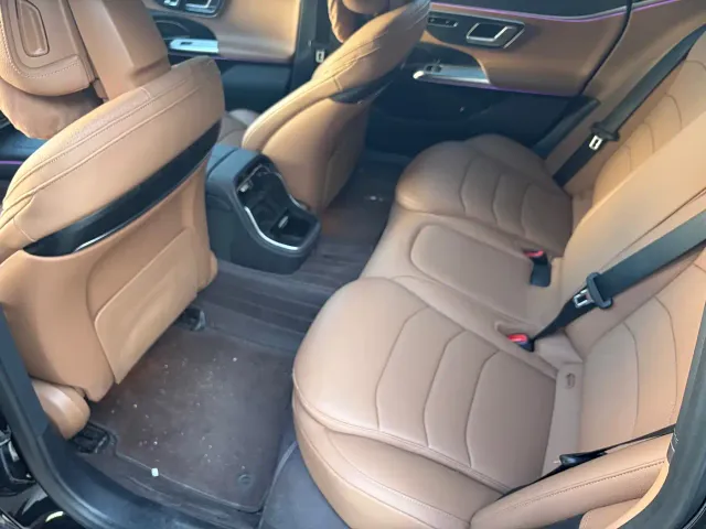 Mercedes-Benz E-Class — Фото автомобиля 7
