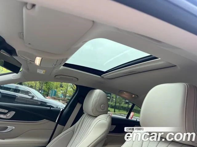 Mercedes-Benz CLS-Class — Фото автомобиля 12