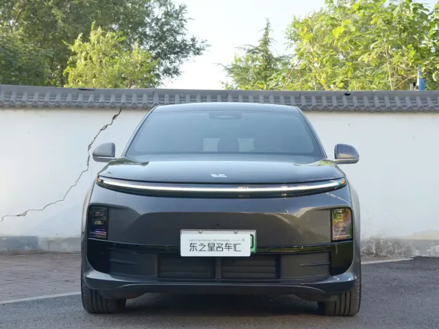 Li Auto L6 — Фото автомобиля 2