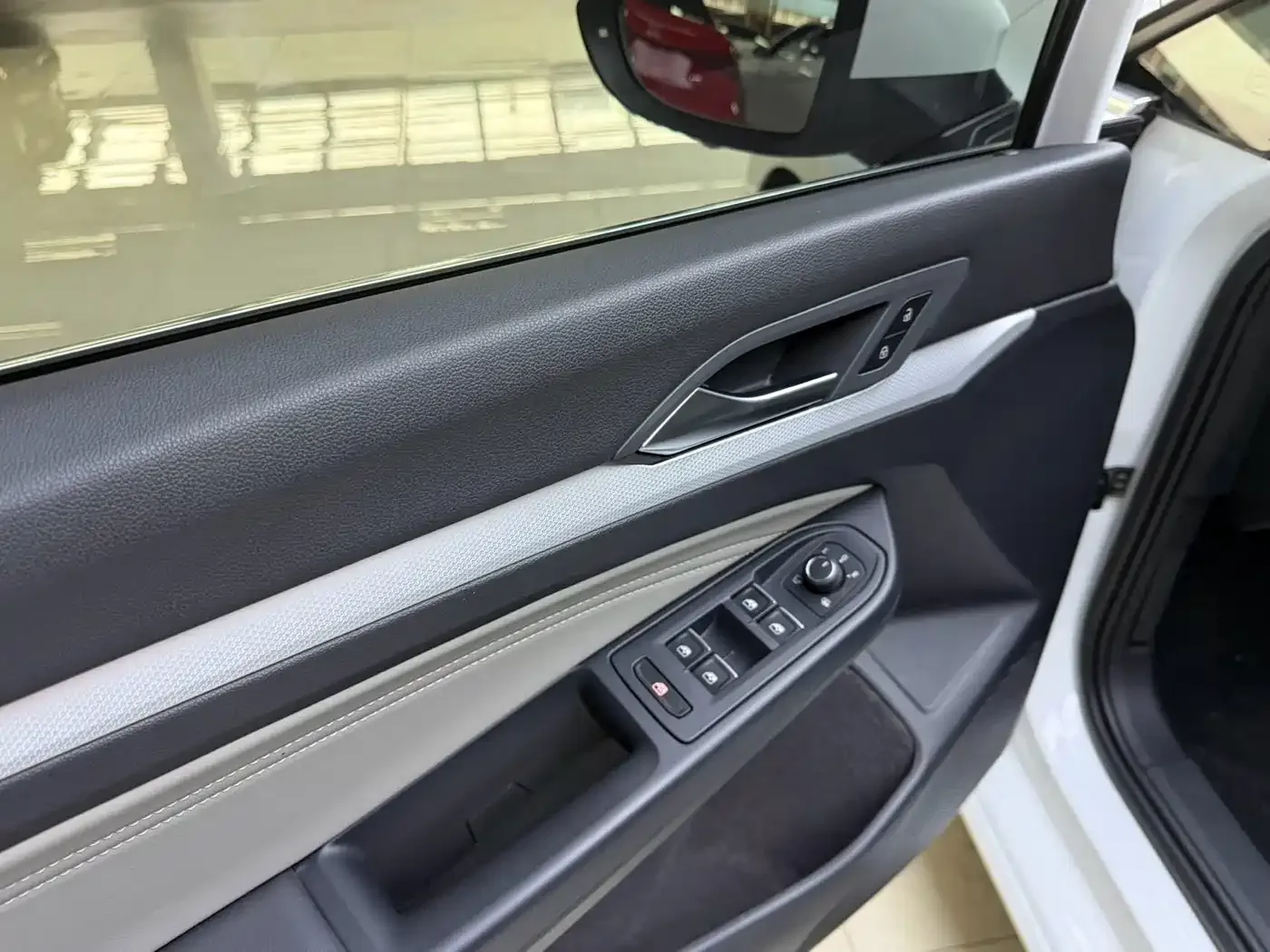 Volkswagen Golf 2023 280TSI DSG Pro — Фото автомобиля 9