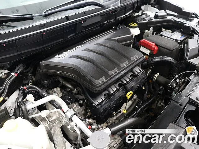 Renault-KoreaSamsung QM6 Новый QM6 2.0 LPe LE Signature 2WD — Фото автомобиля 19