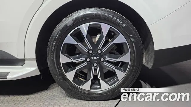 Kia Canival Carnival 4 поколение Бензин 7 мест Noblesse — Фото автомобиля 19
