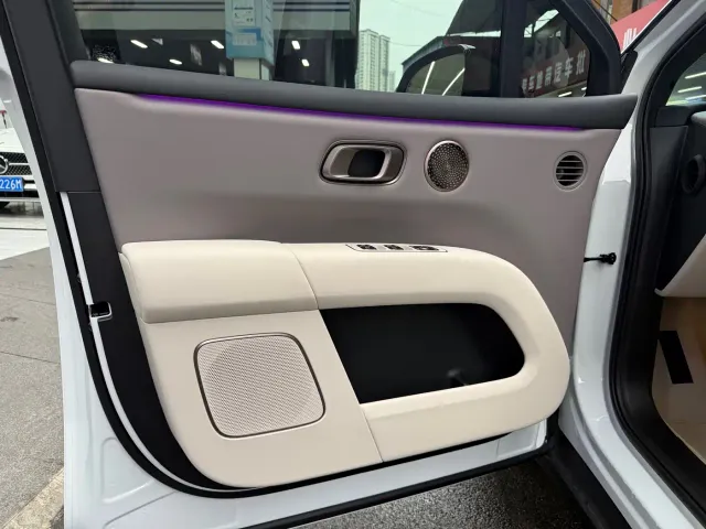 Li Auto i6 — Фото автомобиля 6