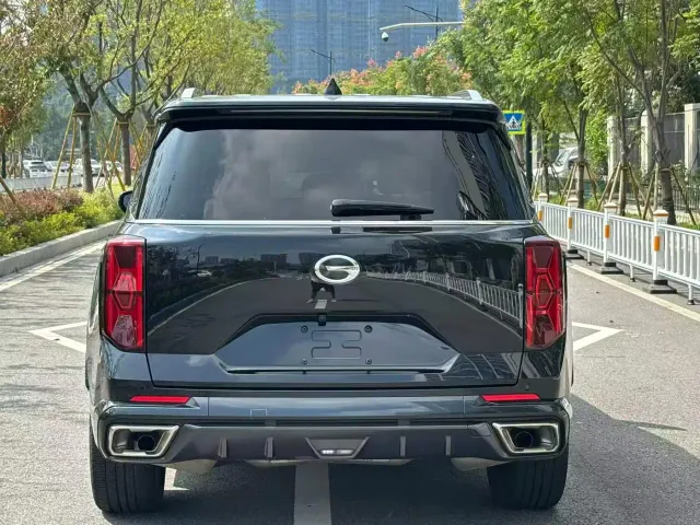 GAC Trumpchi GS8 — Фото автомобиля 8