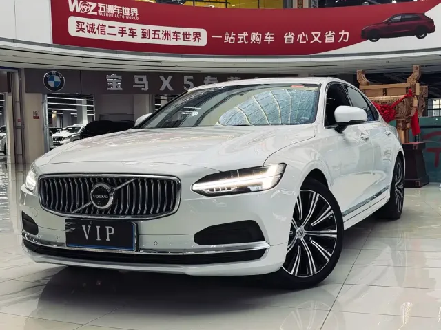 Фотография автомобиля — Volvo S90