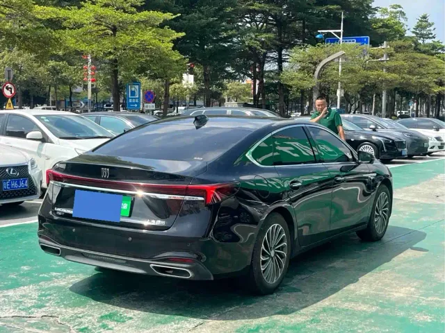 Buick LaCrosse — Фото автомобиля 5