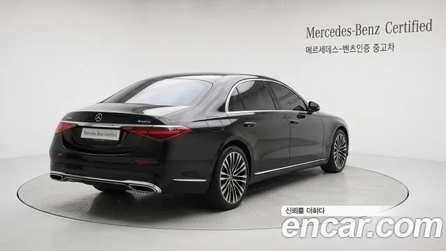 Mercedes-Benz S-Class — Фото автомобиля 2