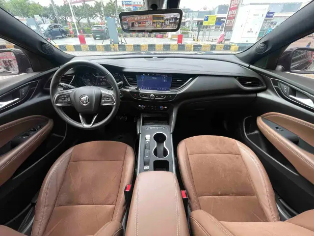 Buick Regal — Фото автомобиля 13