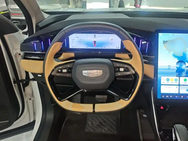 Geely Boyue L — Фото автомобиля 10