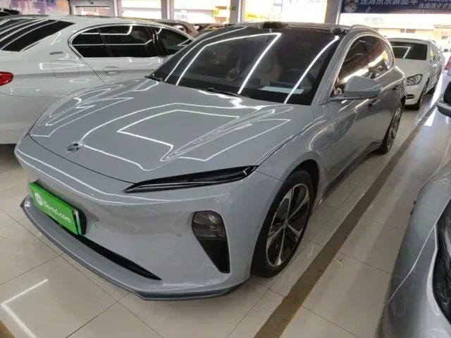 Фотография автомобиля — Nio ET5 Touring