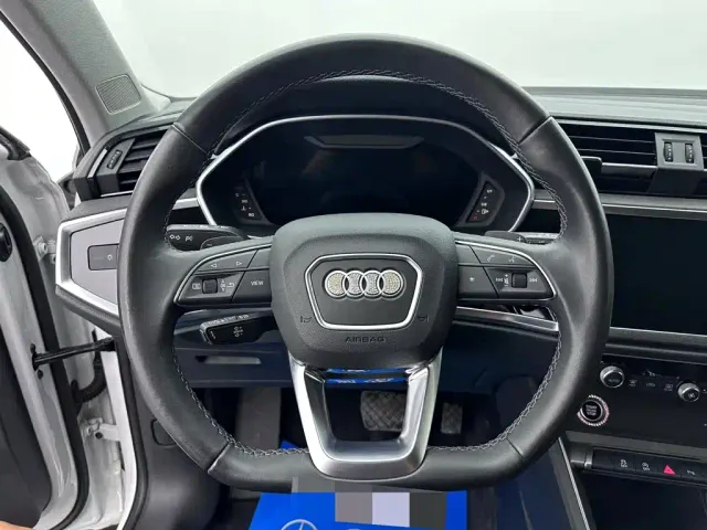 Audi Q3 — Фото автомобиля 15