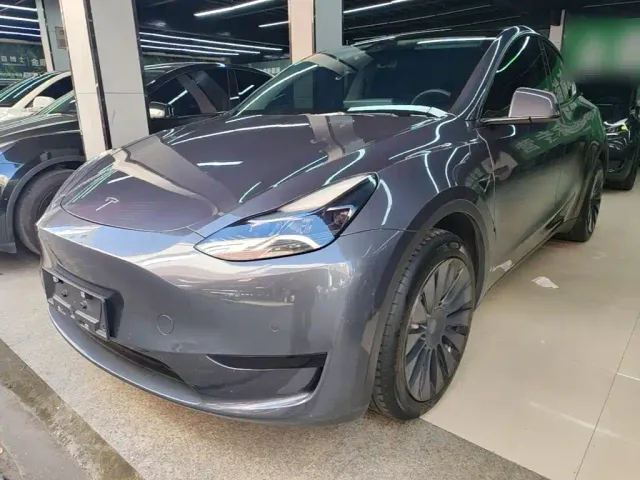 Фотография автомобиля — Tesla Model Y