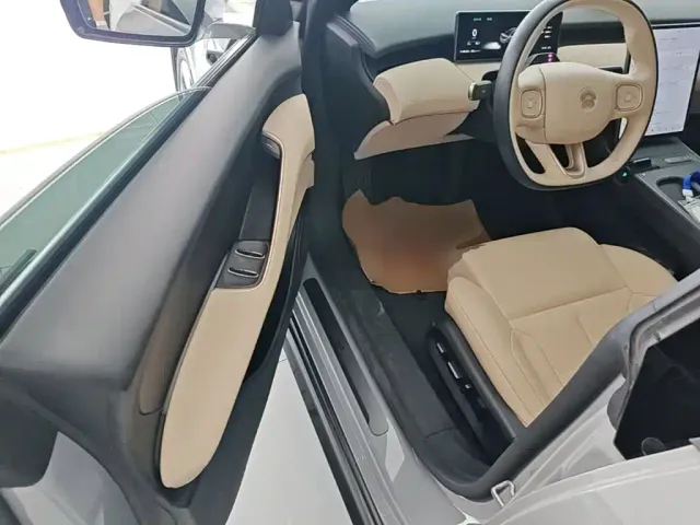 Nio ET5 Touring — Фото автомобиля 15