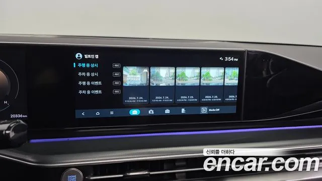 Hyundai Grandeur Grandeur (GN7) 2.5 Бензин 2WD — Фото автомобиля 17