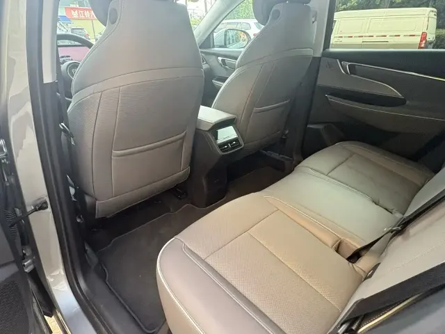 Buick E5 — Фото автомобиля 8