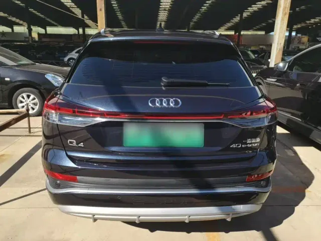 Audi Q4 e-tron — Фото автомобиля 5