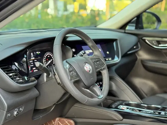 Buick Envision S — Фото автомобиля 14