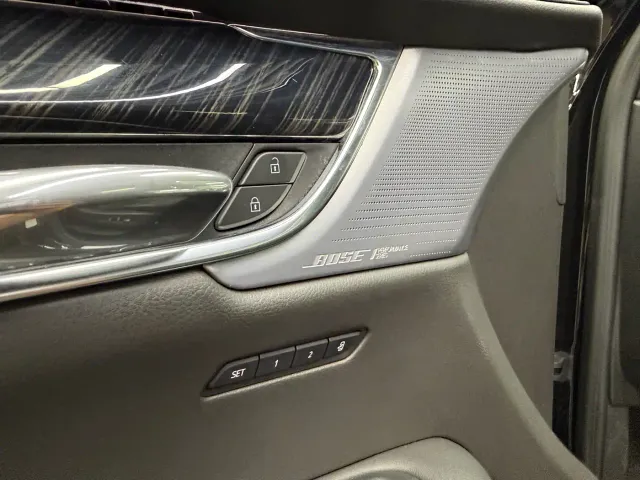 Cadillac XT6 — Фото автомобиля 14