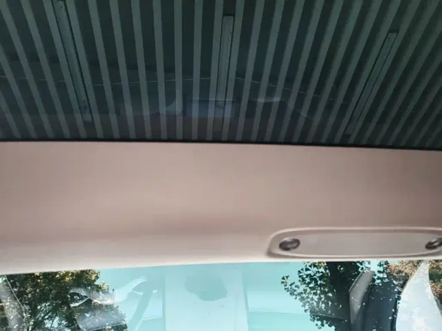 Tesla Model 3 — Фото автомобиля 17