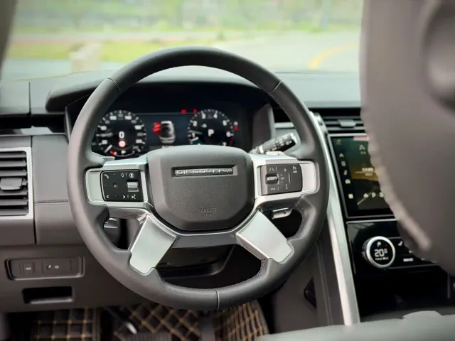 Land Rover Discovery — Фото автомобиля 17