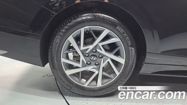 Hyundai Grandeur GN7 — Фото автомобиля 5