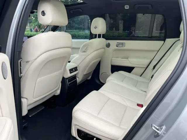 Li Auto L7 — Фото автомобиля 9